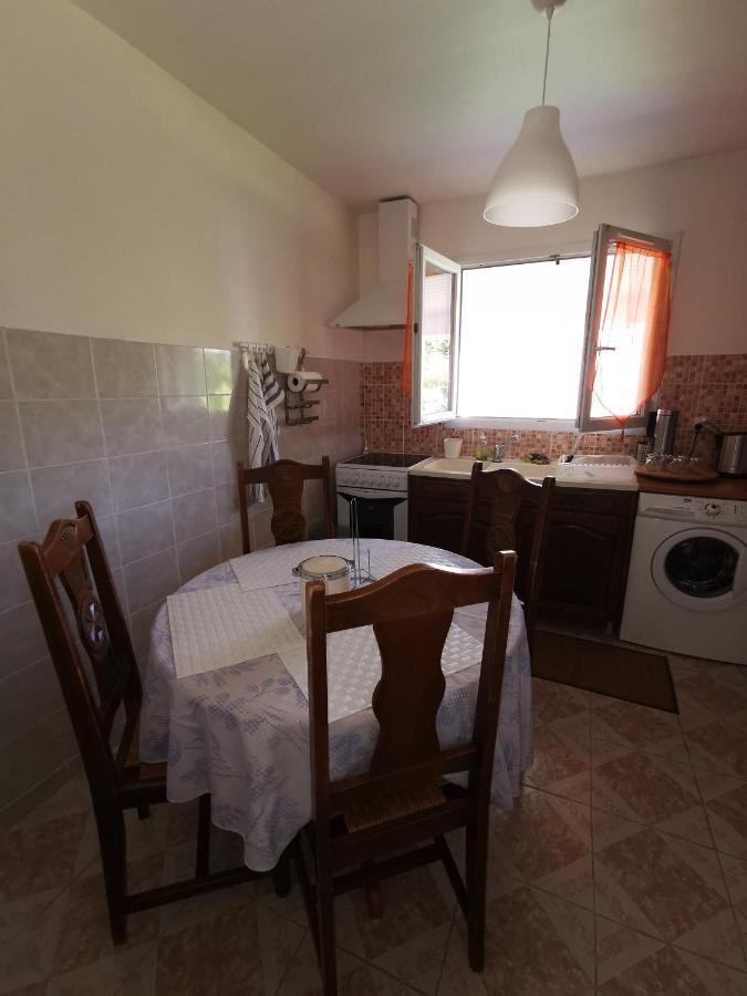 Petite Maisonnette De Plein Pied Le Taillan-Médoc Exterior foto